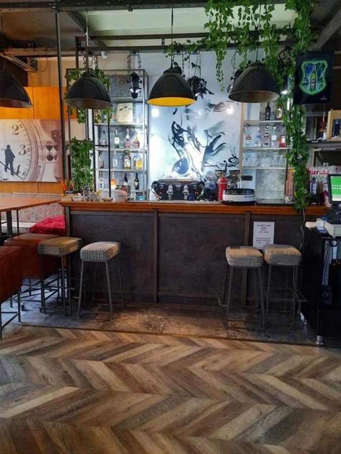 Ceronav Citycenter Galati, Disscount On Google! Apartment Екстериор снимка