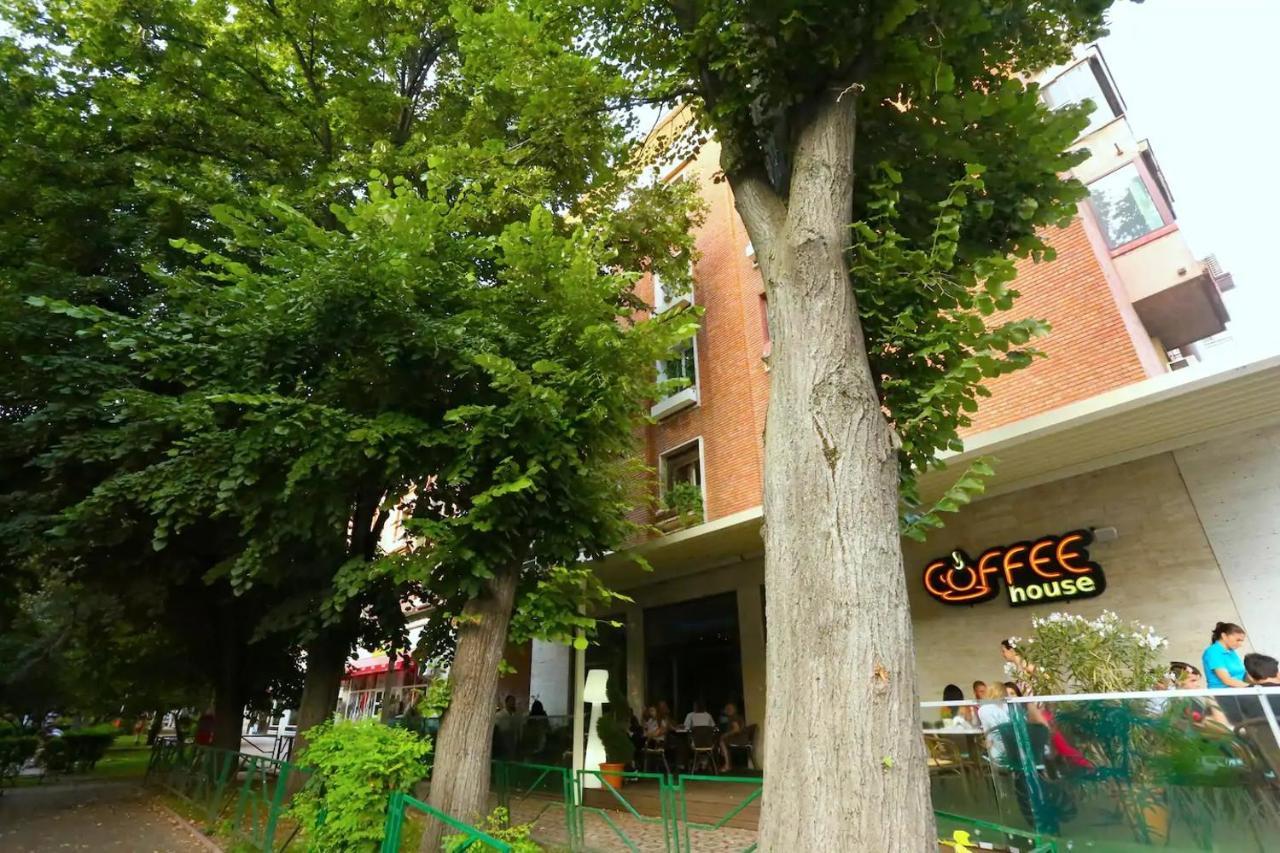 Ceronav Citycenter Galati, Disscount On Google! Apartment Екстериор снимка